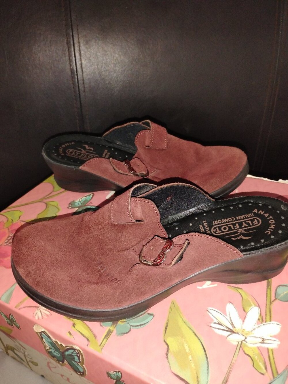 Fly Flot clogs